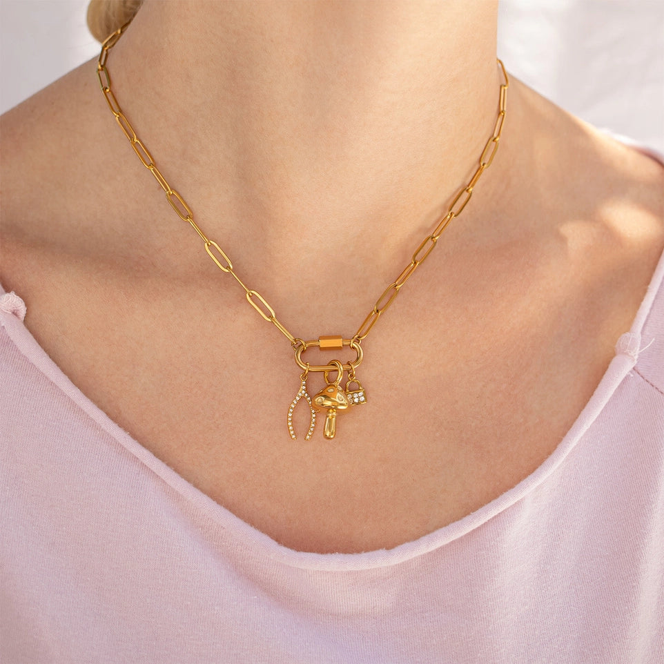 18K Gold Pvd Paperclip Carabiner Necklace