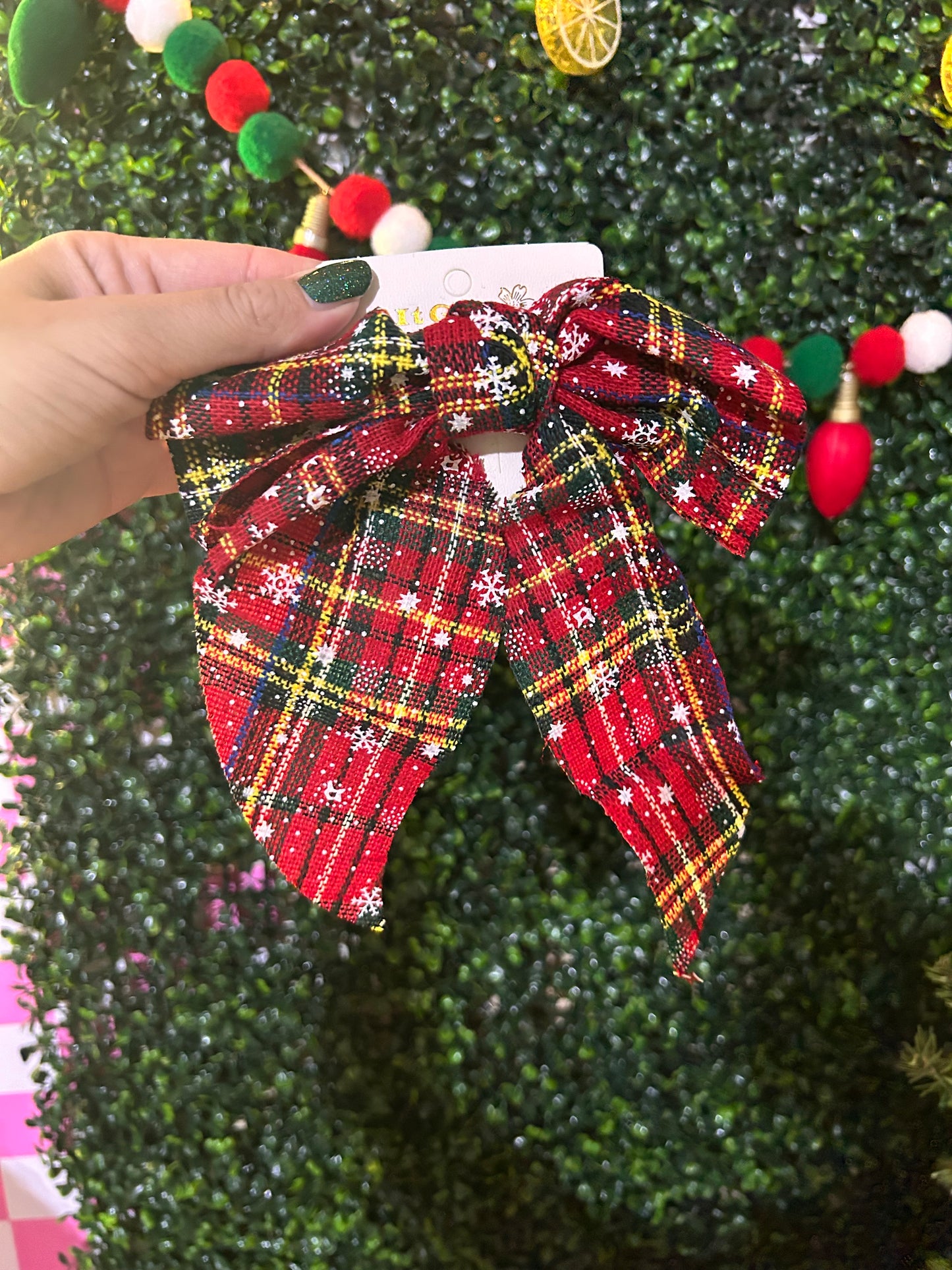 Raw Edges Christmas Theme Bow Clips